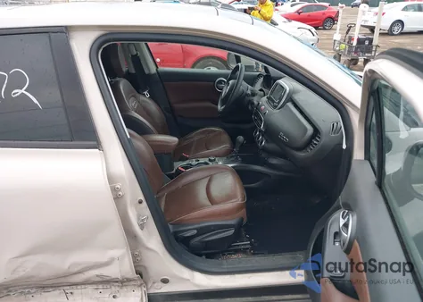 2016 Fiat 500X Trekking Plus из США, поврежденный, VIN ZFBCFXET4GP401319